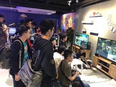 聚合游戲豪杰，八位堂(8BitDo)完美助力天下聚會廣州站游戲開發