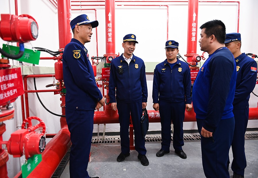 新空港里的那一抹“火焰藍(lán)”——蘭州新區(qū)消防救援支隊(duì)多措并舉護(hù)航T3航站樓安全運(yùn)營(yíng)與儀器儀表修理保障