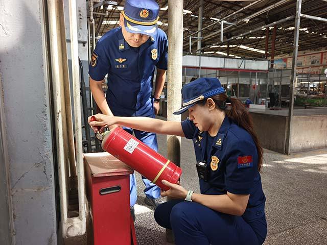 烏海消防 深入人員密集場(chǎng)所開展消防技術(shù)服務(wù)，筑牢安全防線